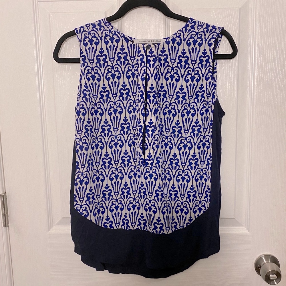 Collective concepts blue white printed blouse